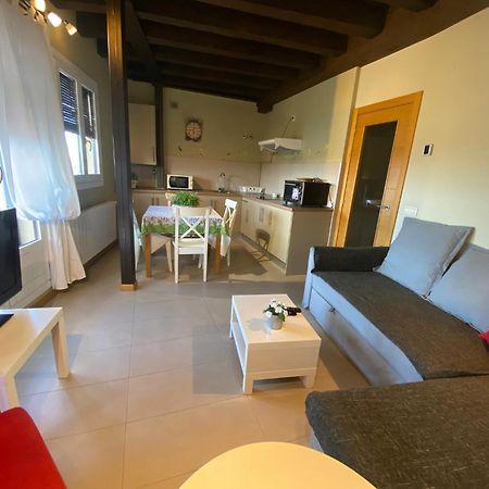 Refitolería Apartamentos Segovia Exterior foto