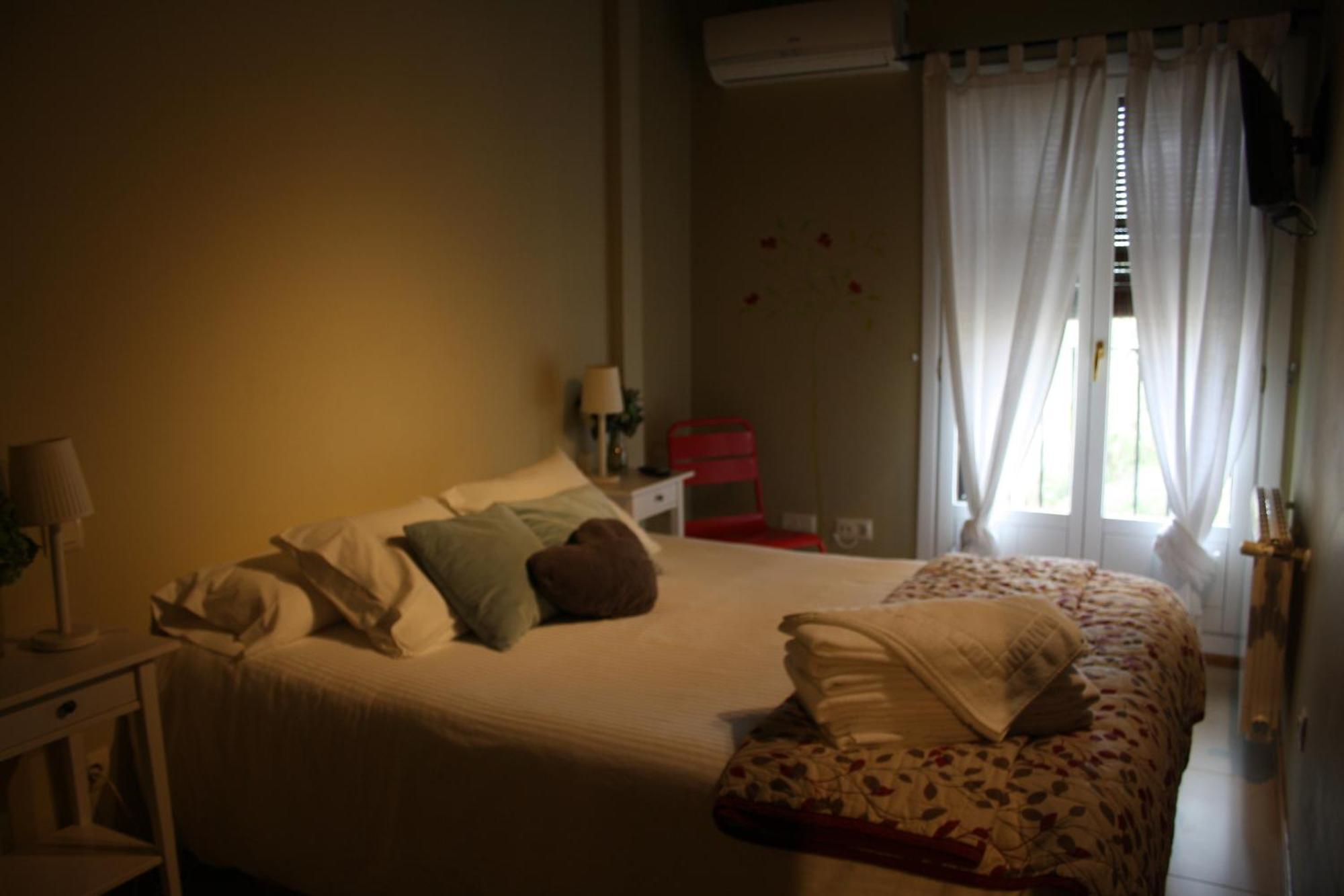 Refitolería Apartamentos Segovia Exterior foto
