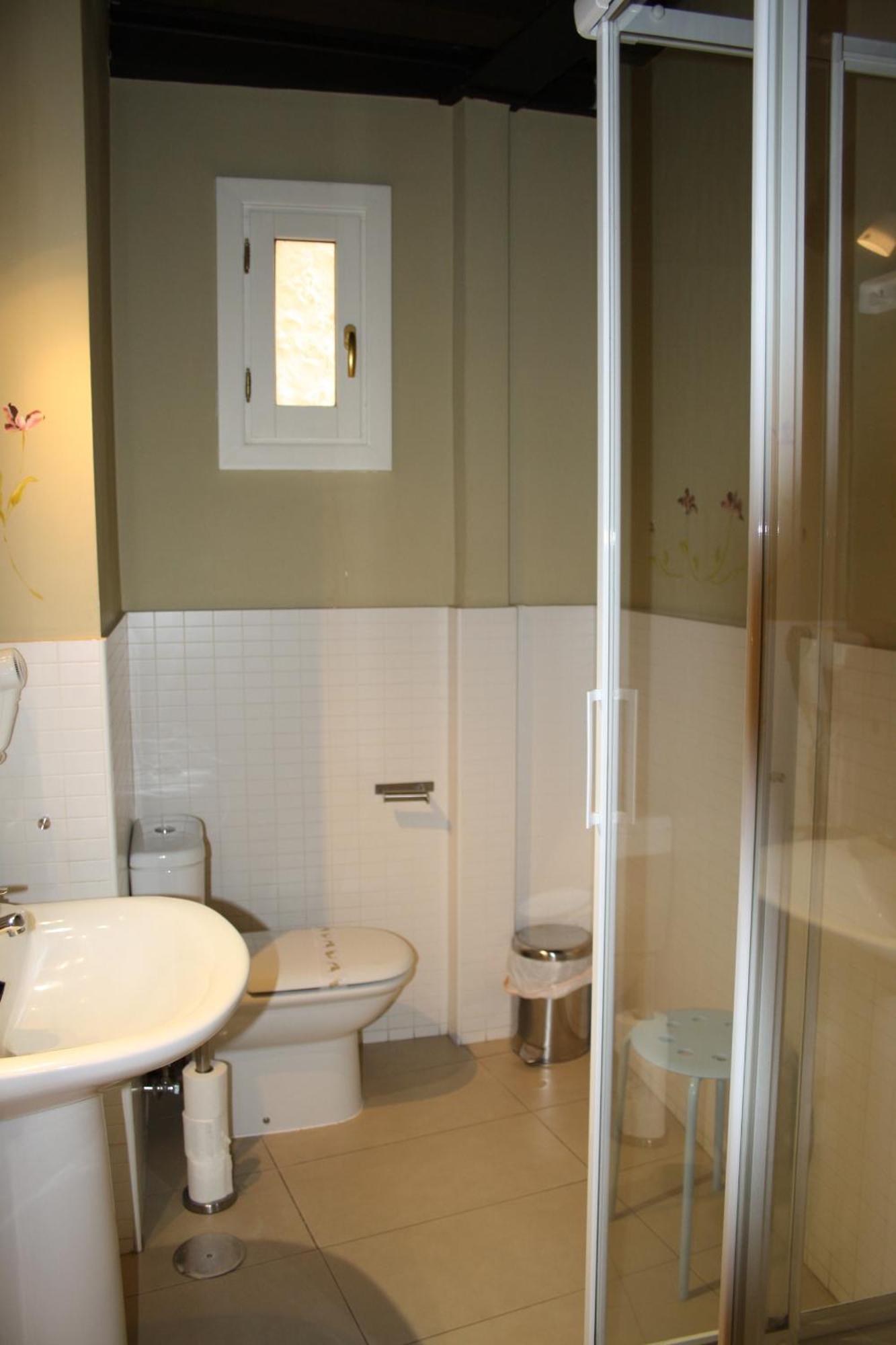 Refitolería Apartamentos Segovia Exterior foto
